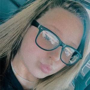 Meet your Posher, Kylee